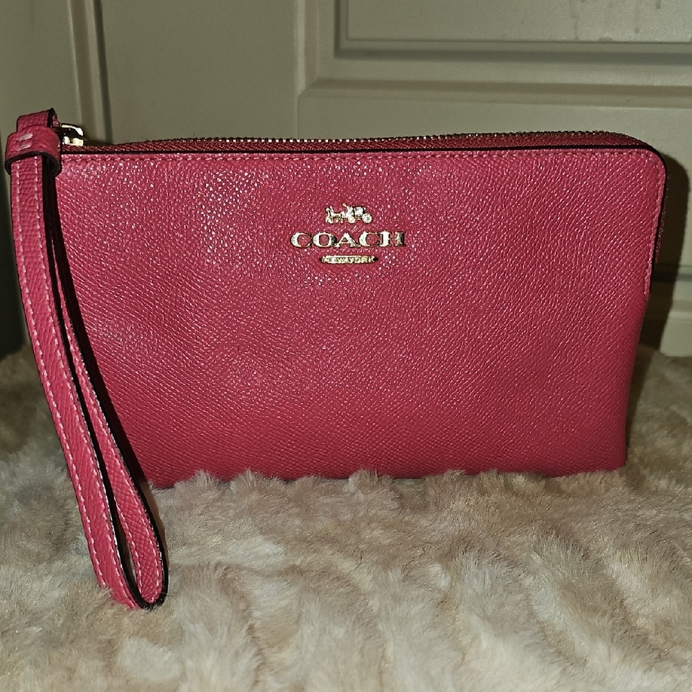 Coach Pink Wristlet Clutch - Picture 3 of 8